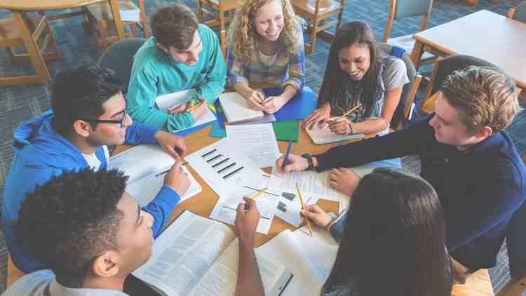 How to write a reflective report on Group work